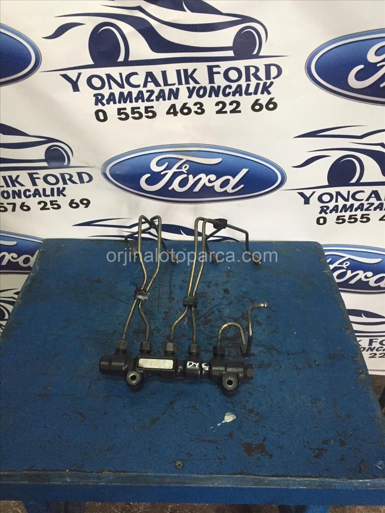 Ford Focus 1.6 Dizel Çıkma Orjinal Regil Borusu